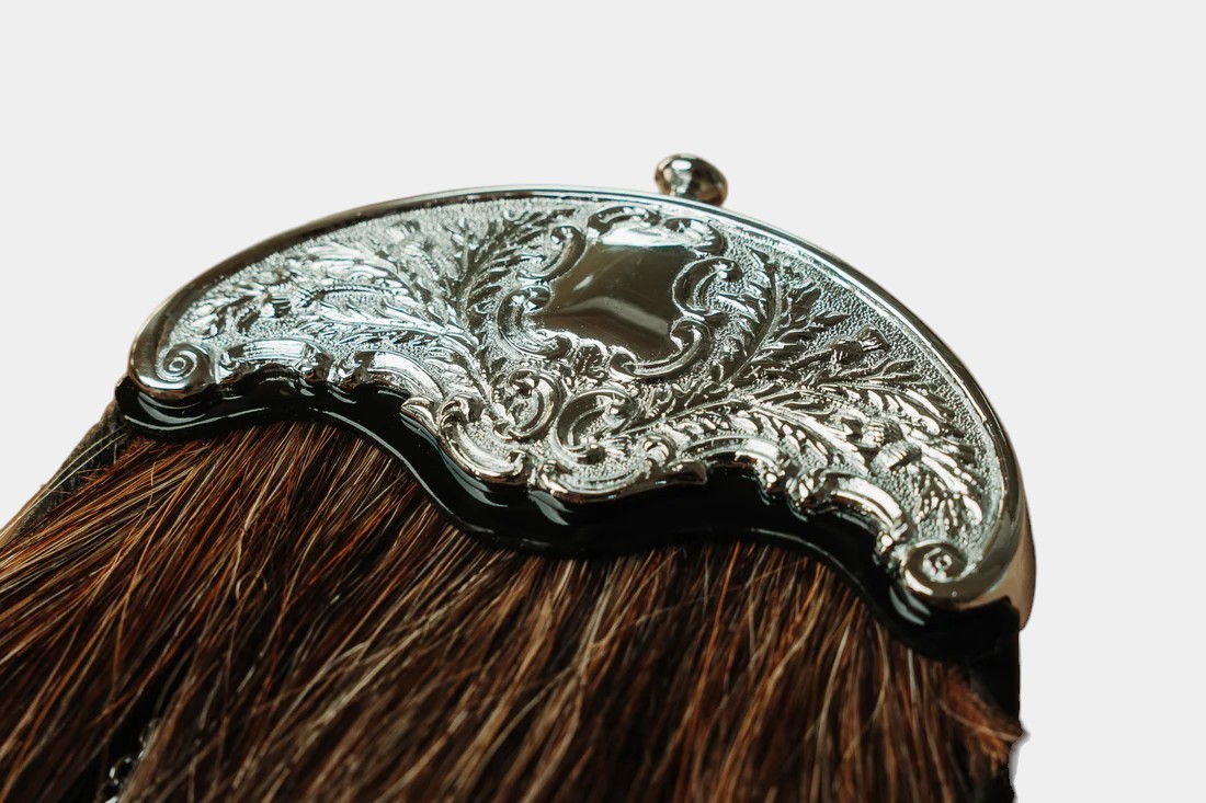 Thistle Silver Cantle Grey Horsehair Sporran for Men 2 Thistle Silver Cantle Grey Horsehair Sporran for Men - Image 2