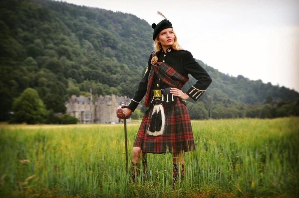 can a woman wear a kilt